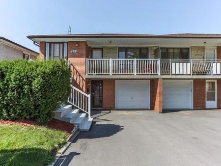 For Lease - 242 Fairglen Avenue, Toronto, Ontario - Photo 3