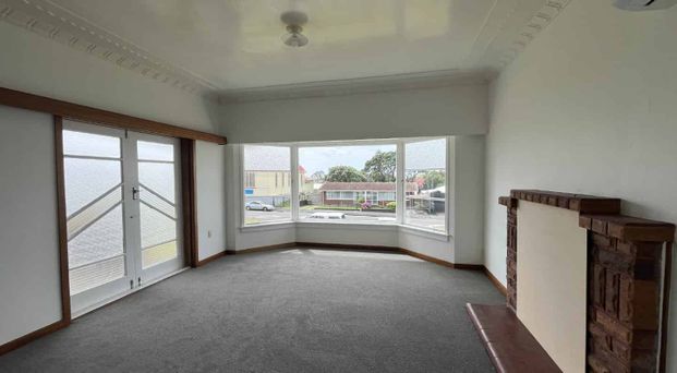 Tidy two bedroom home - Photo 1