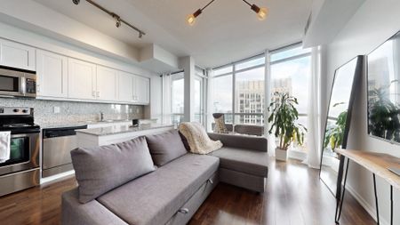 For Lease - 215 Fort York Boulevard Unit# 3403, Toronto, Ontario - Photo 2