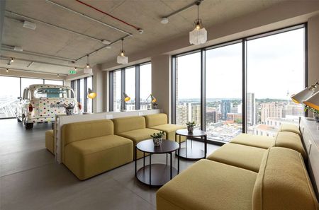 Up to 16% off! Beautiful new build located in Wembley Park. This stylish one bedroom apartment is on the 14th floor of The Robinson South, one of 3 buildings that make up The Robinson. - Photo 4