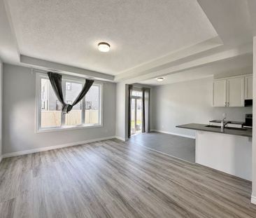 For Lease - 823 Regulus Ridge, Barrhaven, Ontario - Photo 2