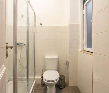 Calçada do Marquês de Abrantes, Lisbon, Lisbon 1200-163 - Photo 6