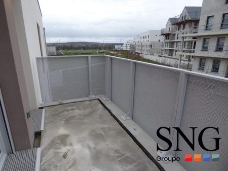 T3 AVEC BALCON ET PARKING - Photo 4