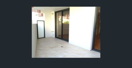 Stunning apartment timber floors - Photo 5