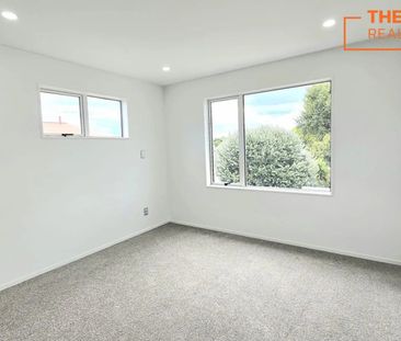 Modern living at its best! - Photo 2