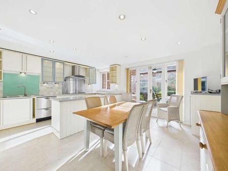 Dashwood Court, Aston Rowant, Watlington, Oxfordshire, OX49 - Photo 2