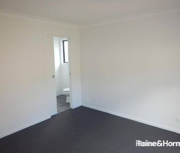 3 Bedroom Townhouse - Photo 3