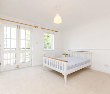 4 Bed Semi-Detached House, Nightingale Mews, E3 - Photo 5