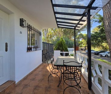 Semi-Detached House · Elviria - Photo 1