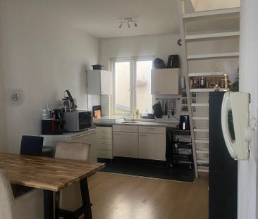 Te huur; een ruim en mooi 2-kamer appartement in hartje centrum van... - Photo 4