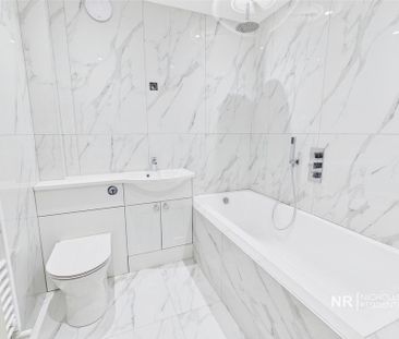 4 bedroom semi-detached house to rent - Photo 6