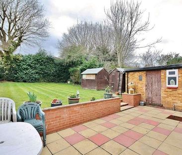 Nursery Road, Knaphill, Woking, Surrey, GU21 - Photo 6