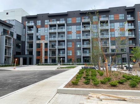 For Lease - 95 Dundas Street Unit# 228, Oakville, Ontario - Photo 3