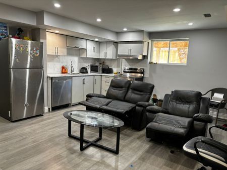 For Lease - 11 Overholt Drive Unit# Lower, Thorold, Ontario - Photo 3