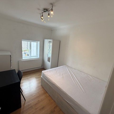 3 Bed Flat, Haverstock Hill, NW3 - Photo 1