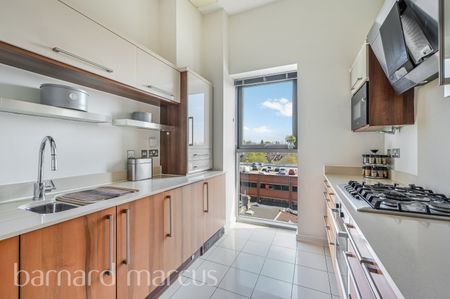 St. Mary's Road, Surbiton - Photo 4