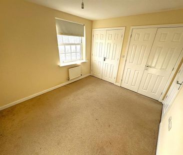 4 bedroom semi-detached house to rent - Photo 6