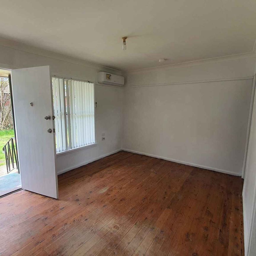STUDIO FOR RENT - Photo 1