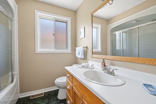 For Lease - 101 Wellandvale Drive, Welland, Ontario - Photo 1