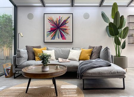 2 Bed Flat, Windmill Road, TW8 - Photo 2