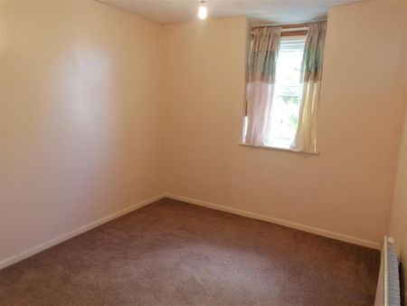 Broughton Grange, Swindon - Photo 3