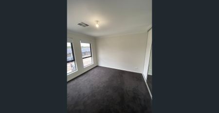 Modern 3-Bedroom Townhouse, Located in Paralowie! - Photo 3