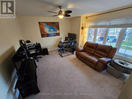 1979 RIVERTON STREET - Photo 5