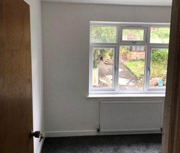 16 Peterborough Avenue - Photo 3