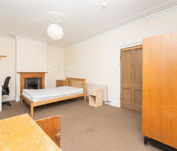 5 bedroom terraced house to rent - Photo 5