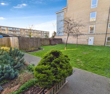 2 bedroom flat to rent - Photo 6