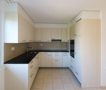 Helle Dachwohnung mit Galerie / App. mansardé lumineux avec galerie - Photo 1