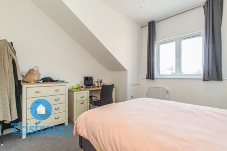 2 bed Flat for Rent - Photo 5