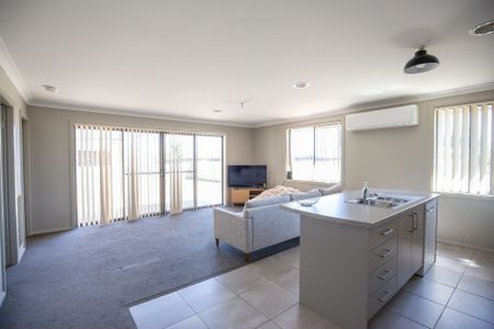 QUALITY FAMILY HOME - Photo 2