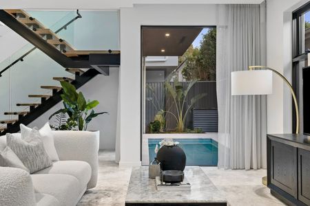Near New Luxury with Unparalleled Finishes - Photo 4