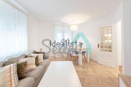 Alquiler de piso en Calle Cardenal Arce Ochotorena - Foto 4