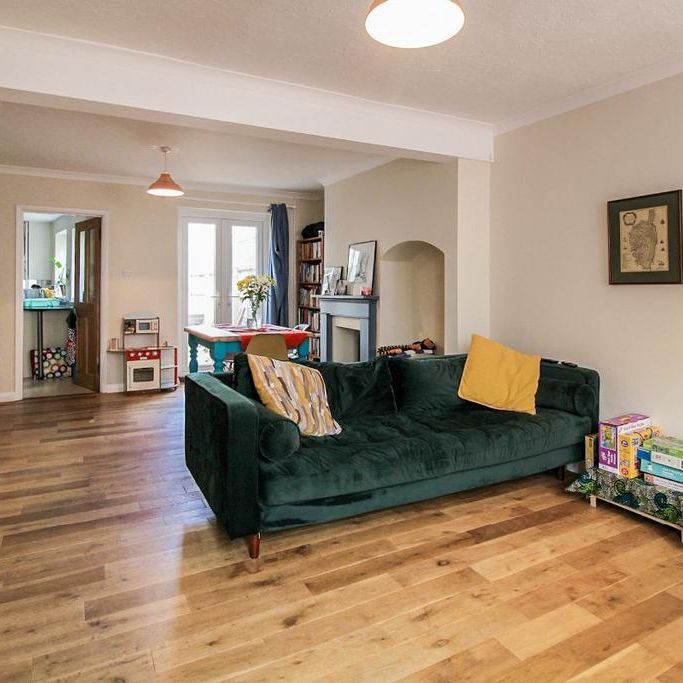 3 bedroom terraced house to rent - Photo 1