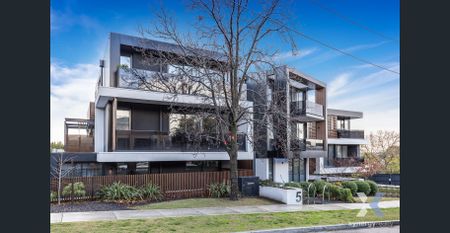 Modern Ease in a Peaceful Doncaster Pocket - Photo 2