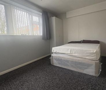 2 bedroom duplex to rent - Photo 3