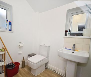 3 bedroom end of terrace house to rent - Photo 6