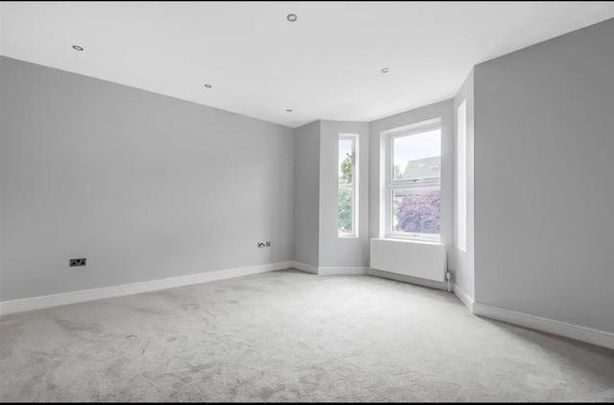 6 bedroom semi-detached house to rent - Photo 1