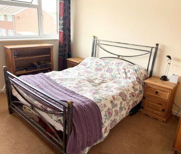 3 bedroom semi-detached house to rent - Photo 6