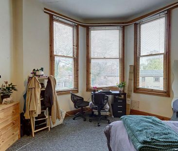 3 bedroom flat to rent - Photo 6