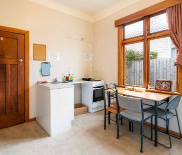 Cornhill Street - Available 2026 - Internet Included - Fully Furnished - Photo 5