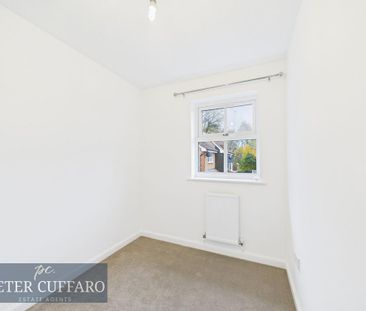 3 bedroom end of terrace house to rent - Photo 6