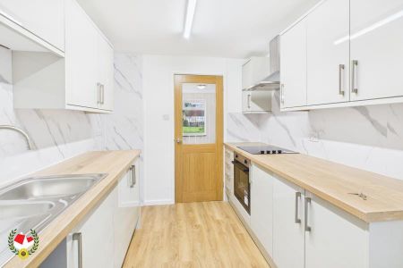 Sycamore Close, Gloucester - Photo 4