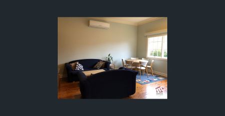 PERIOD CHARM! - Photo 2