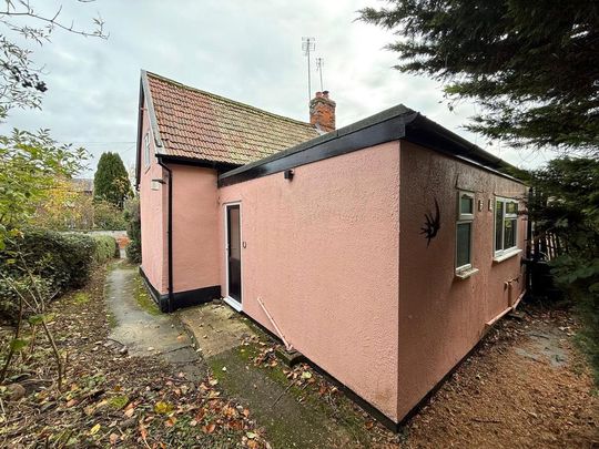 1 bedroom detached house to rent - Photo 1