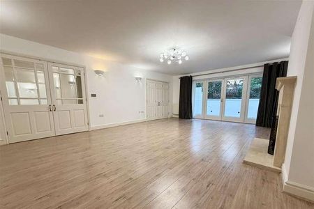 Victoria Mansions, Malvern Road, Cheltenham, GL50 - Photo 2