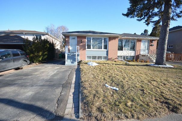 For Lease - 1463 Glen Rutley Circle, Mississauga, Ontario - Photo 1
