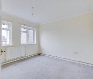 Glan Y Nant Road, Cardiff - Photo 5